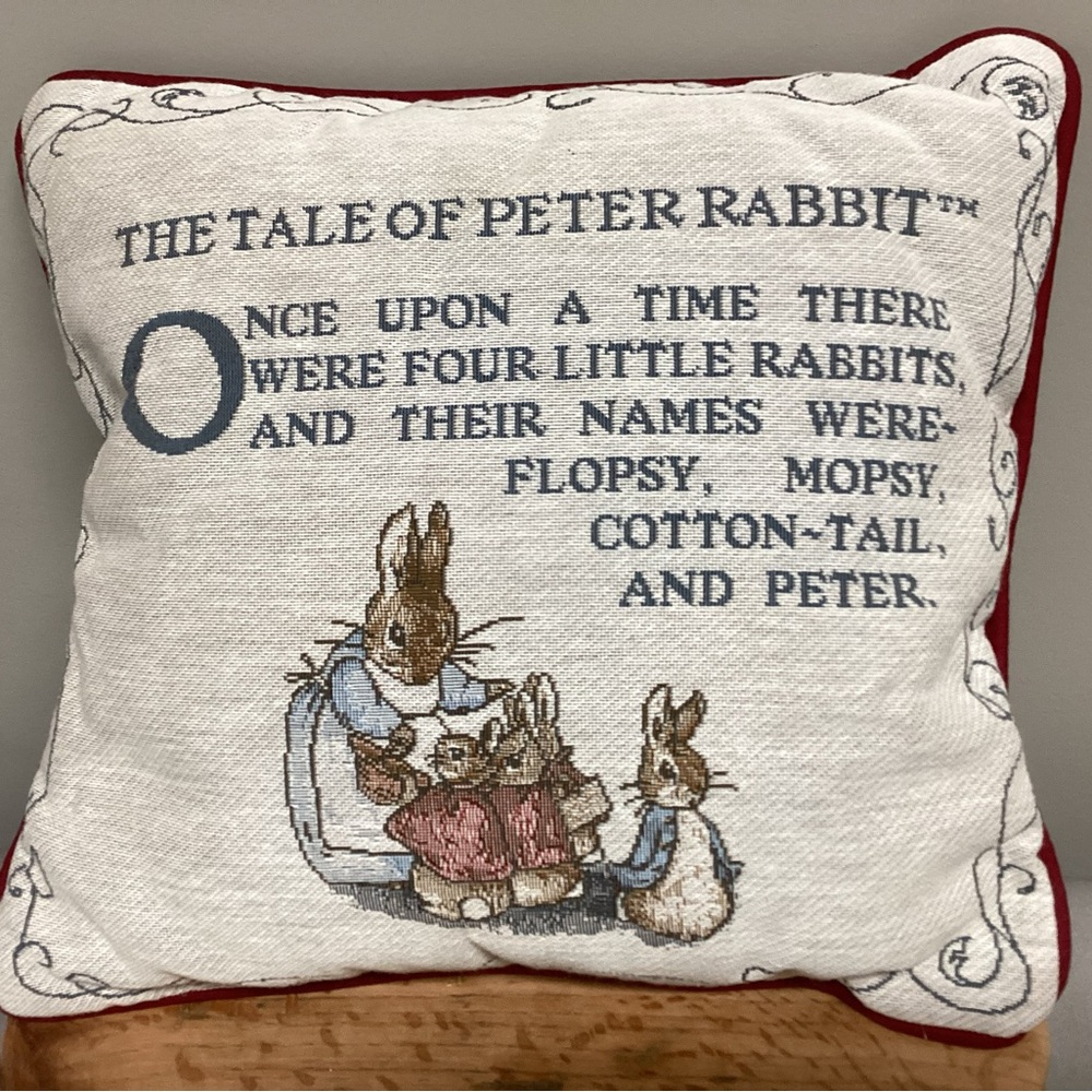 Vintage & New - Tapestry Pillow - The Tale Of Peter Rabbit - Made In USA… - Picture 2 of 6